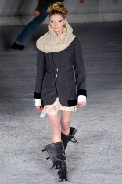 Look 13